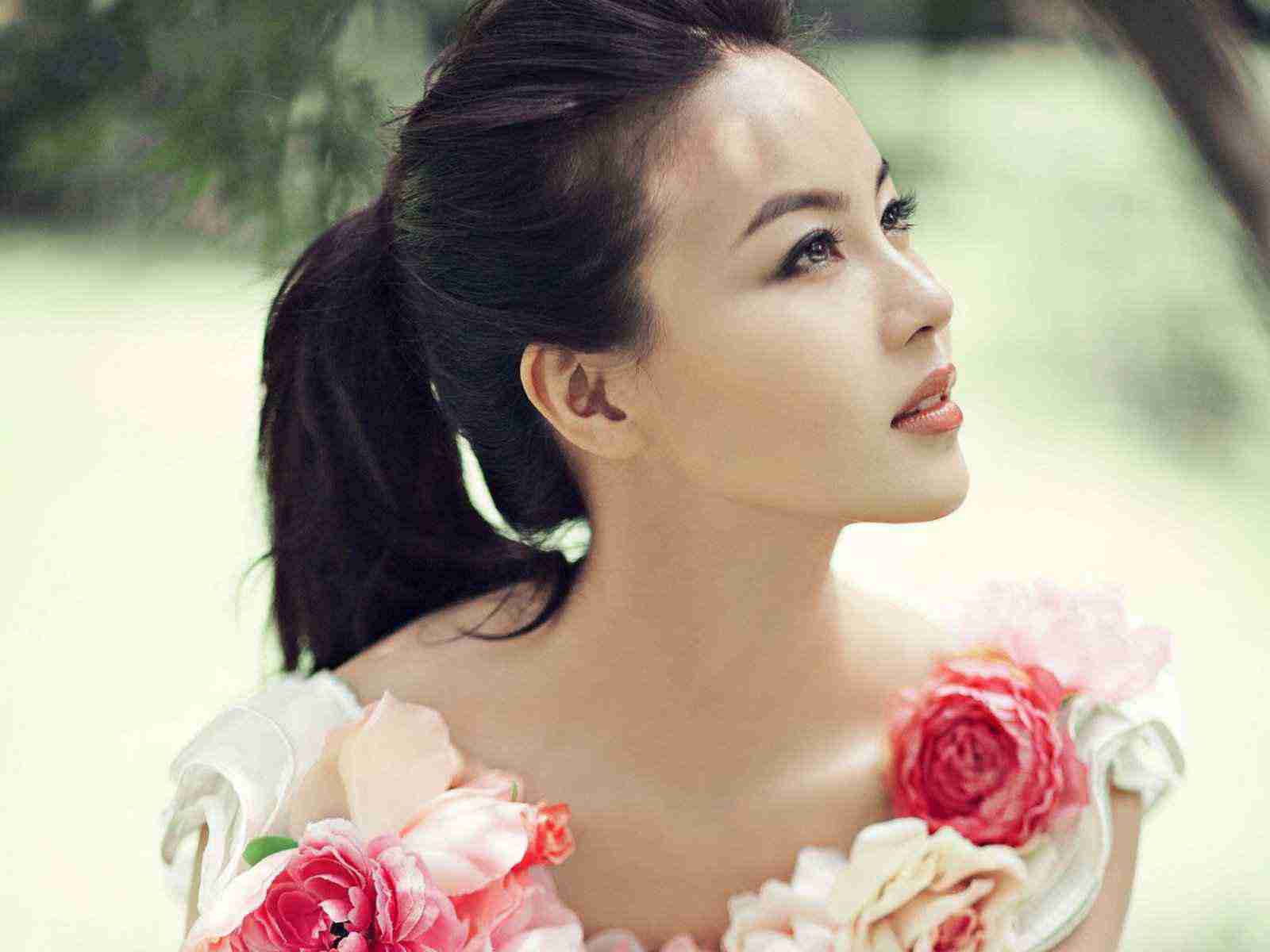 小米開盤略走跌后回升，高管涉信息泄密未對股價帶來較大沖擊